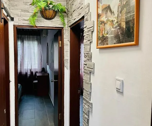 Appartement Bravo 1 *